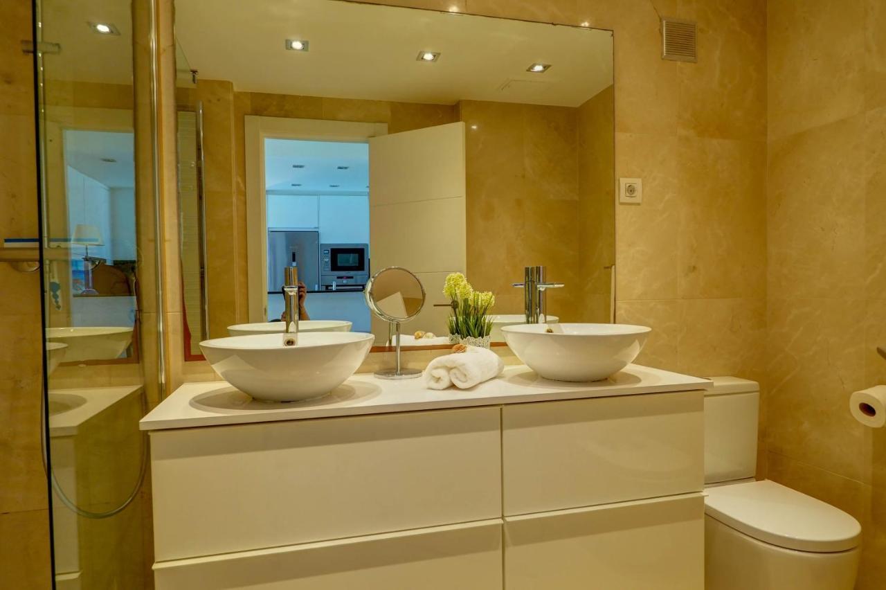 Mediterraneo Seaview Apartment By Hello Homes Sitges Eksteriør billede