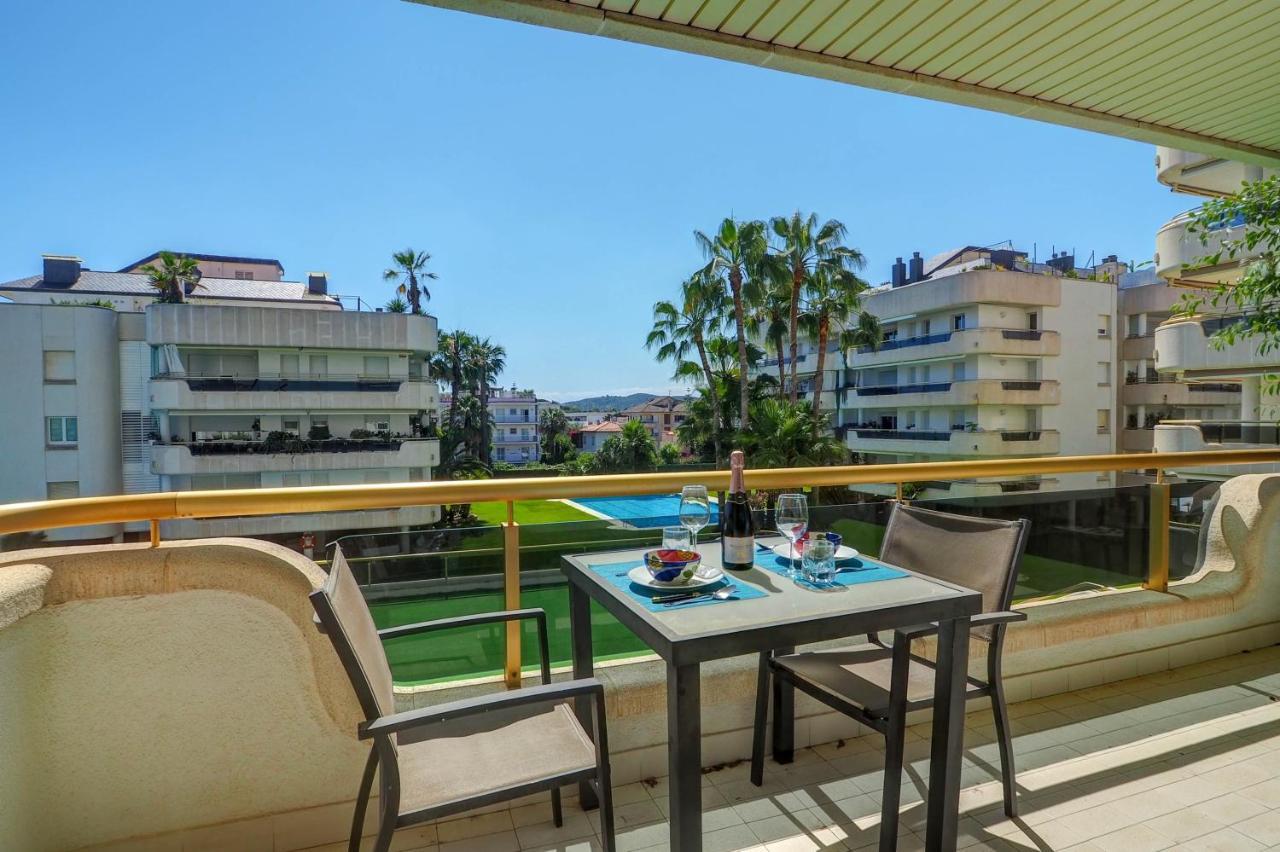 Mediterraneo Seaview Apartment By Hello Homes Sitges Eksteriør billede