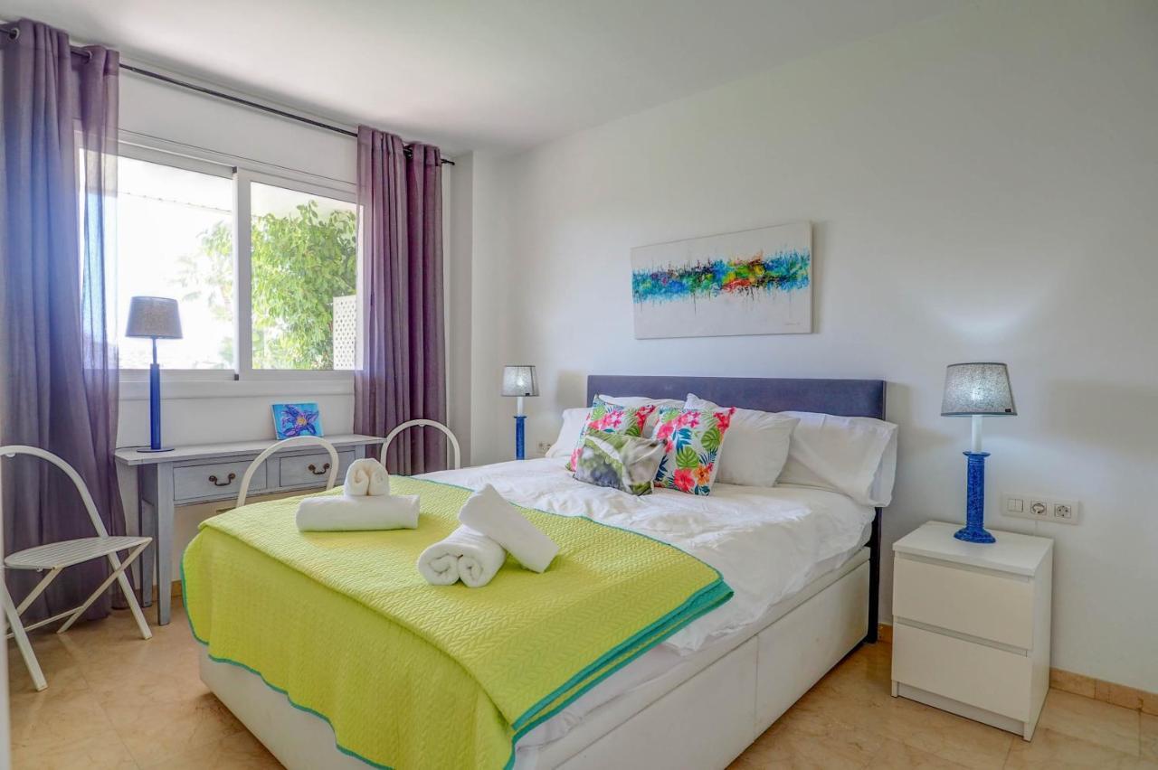 Mediterraneo Seaview Apartment By Hello Homes Sitges Eksteriør billede