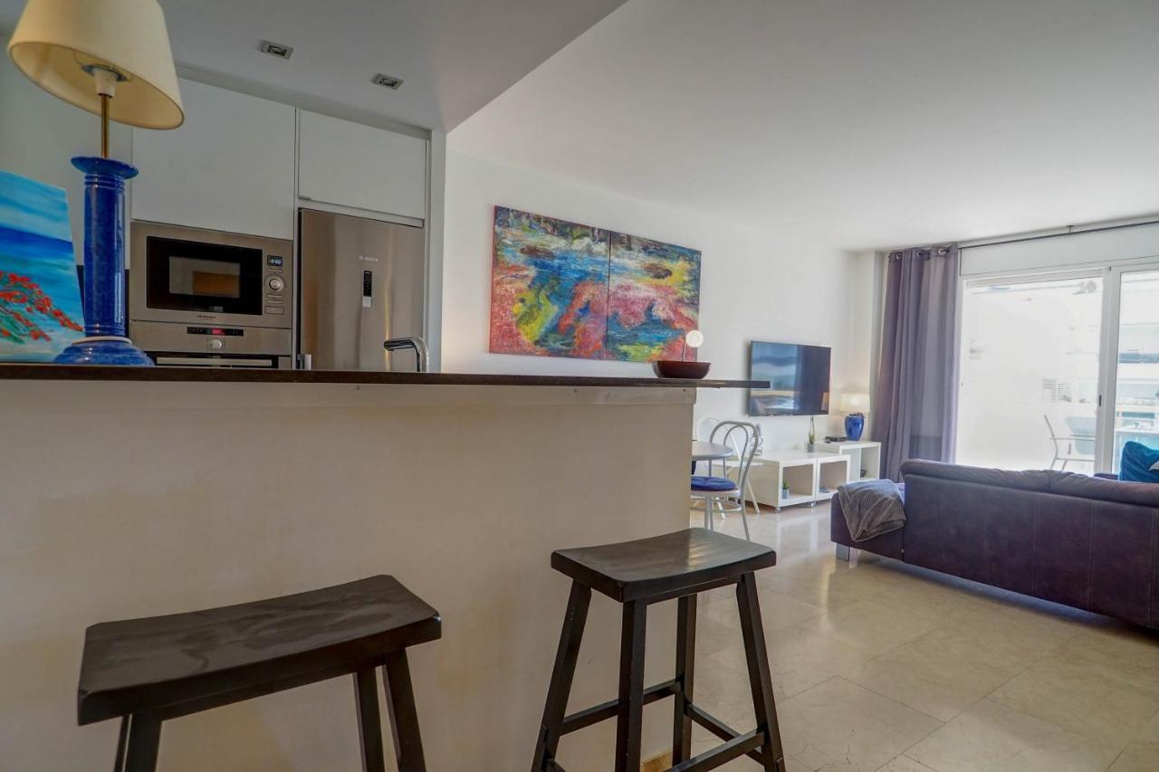 Mediterraneo Seaview Apartment By Hello Homes Sitges Eksteriør billede